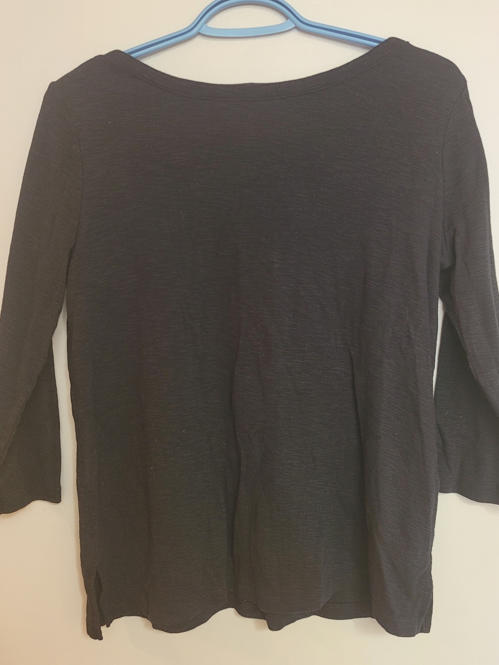 Women’s Classic Black 3/4-Sleeve Top